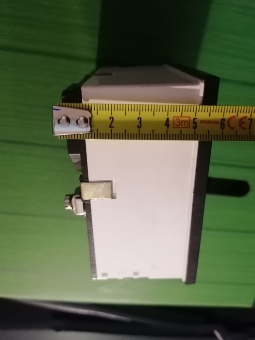 Voltomierz model EA19