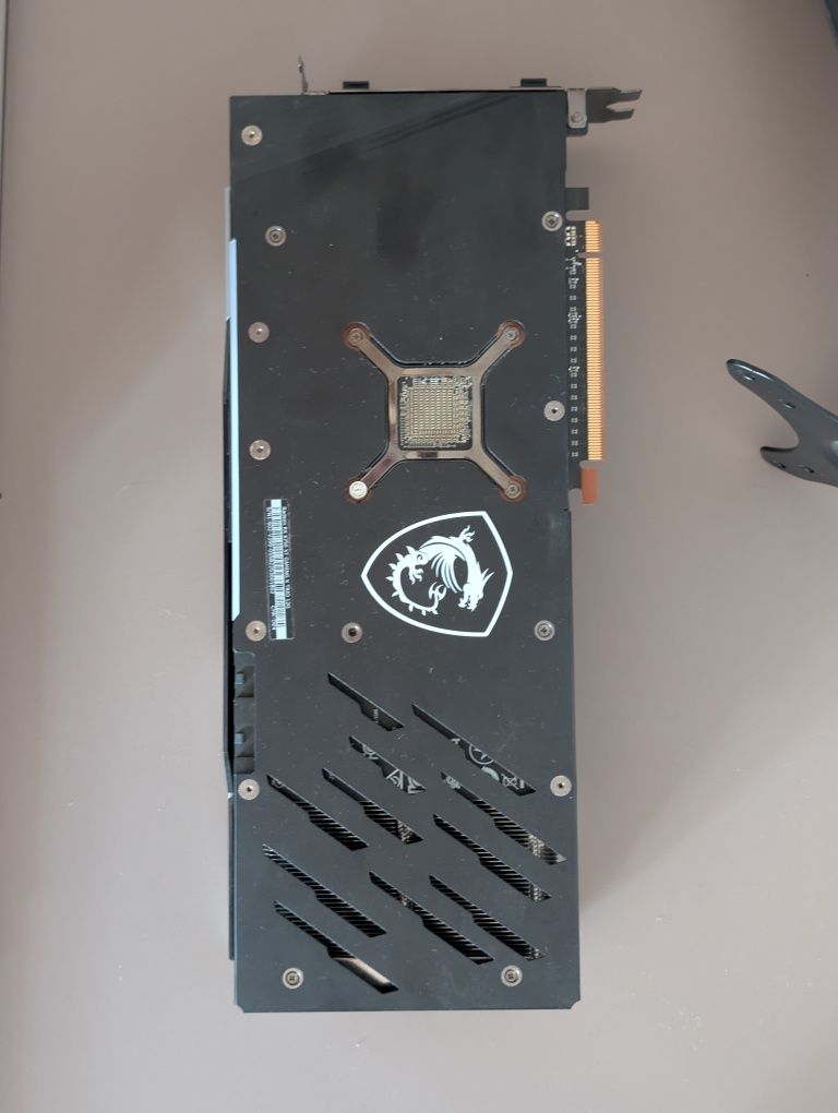 MSI RX 6750 XTGaming Trio 12GB jak 6700 / 6800