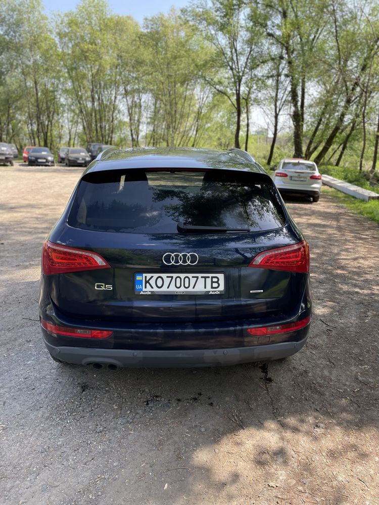 Audi Q5 2010р quattro 2.0tdi