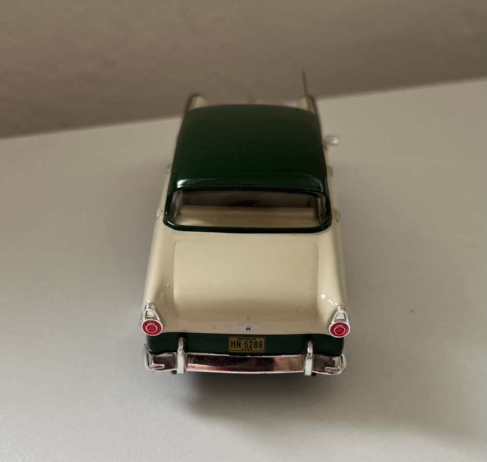 Ford Fairlane Taxi Havana 1956 1:43 Altaya