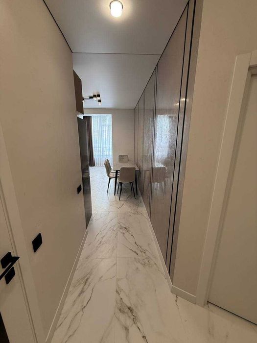 2к, Виставка, Рауш, здана НБ, дизайн.ремонт