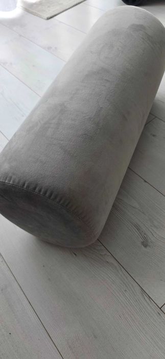 Wałek rehabilitacyjny mięki pod kolana pod czas,zabigów