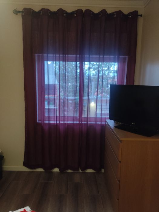 Cortinados côr bordeaux