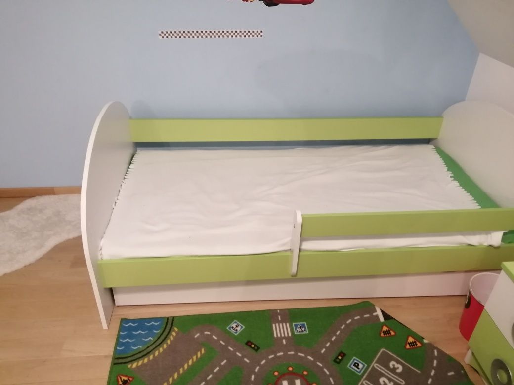 Łóżeczko z szuflada