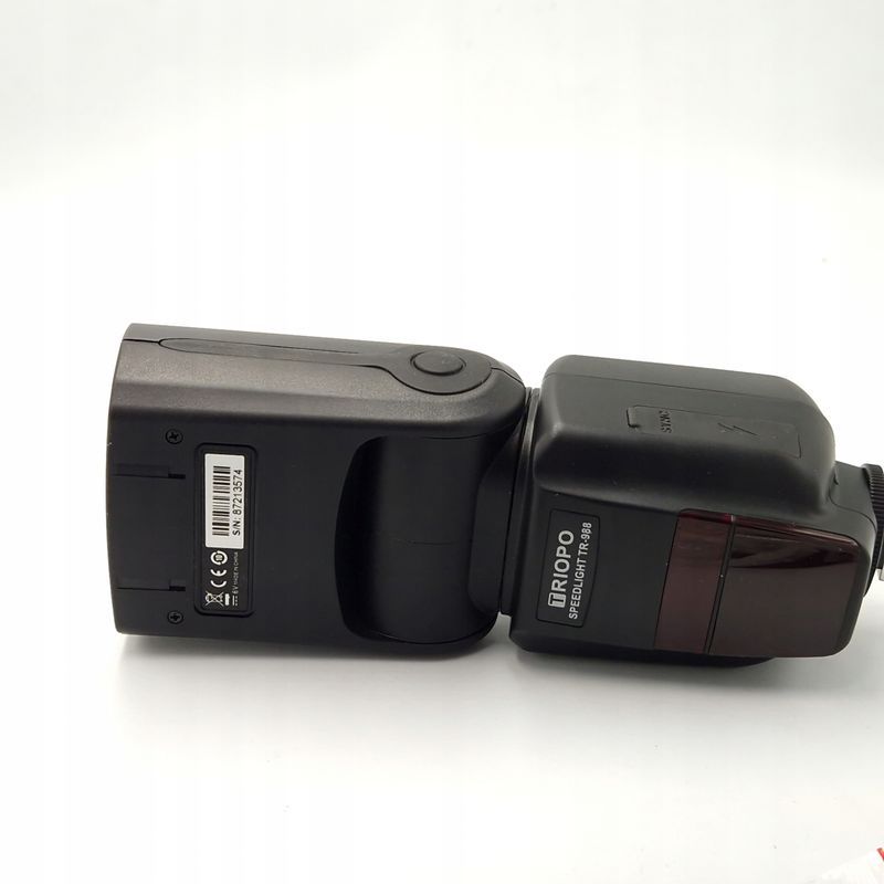 Triopo Tr-988 Flash Speedlite