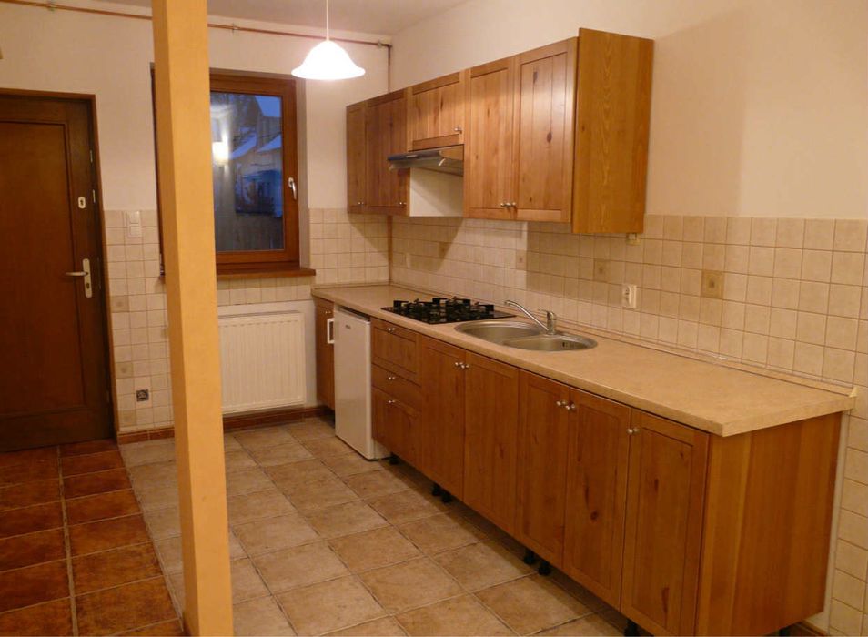 Meble kuchenne, zmywarka, kuchenka gazowa, okap, zlew