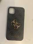 etui Guess na iphone 11