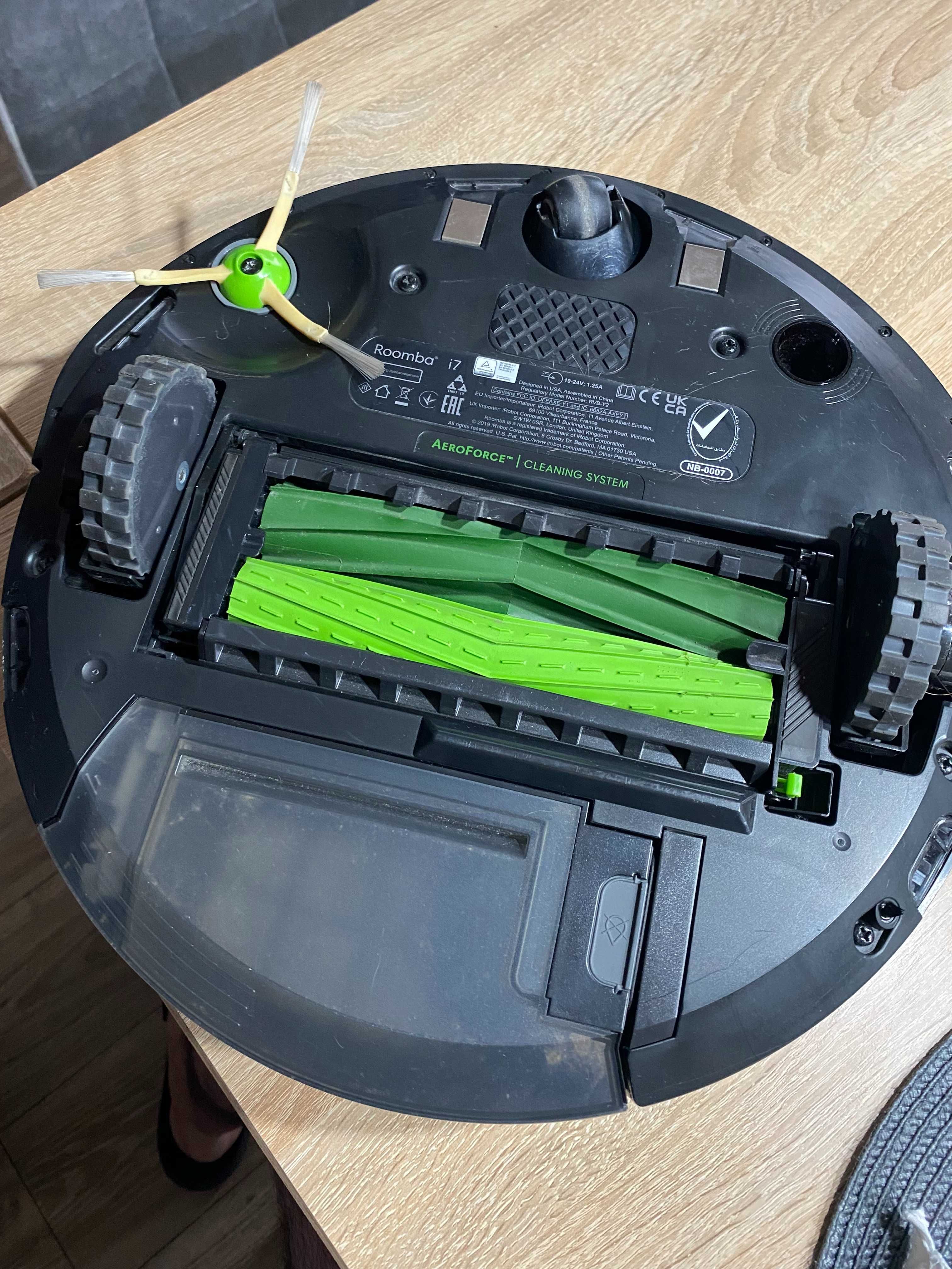 IRobot Roomba i7 sprzedam