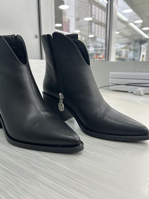 Шкіряні ботильйони ilvi