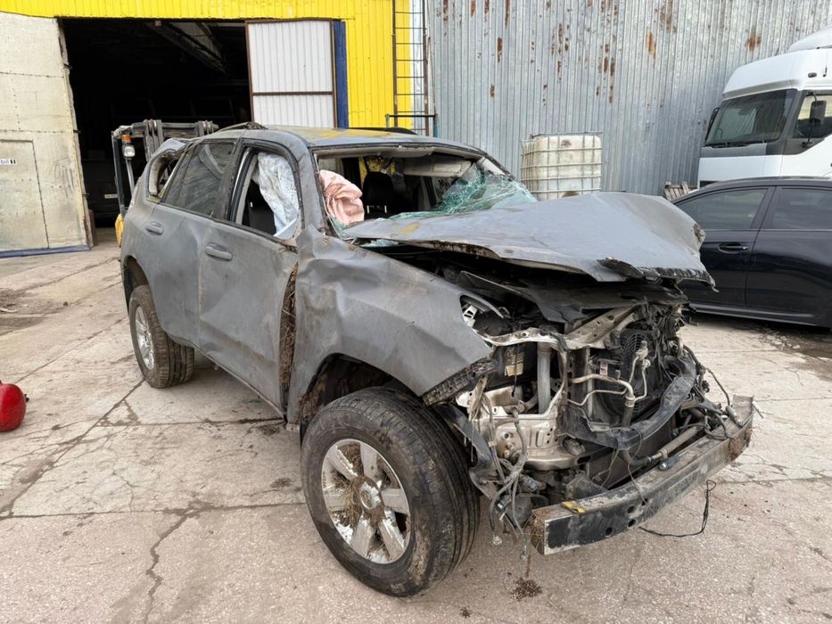 Toyota Land Cruiser Prado 150 2016