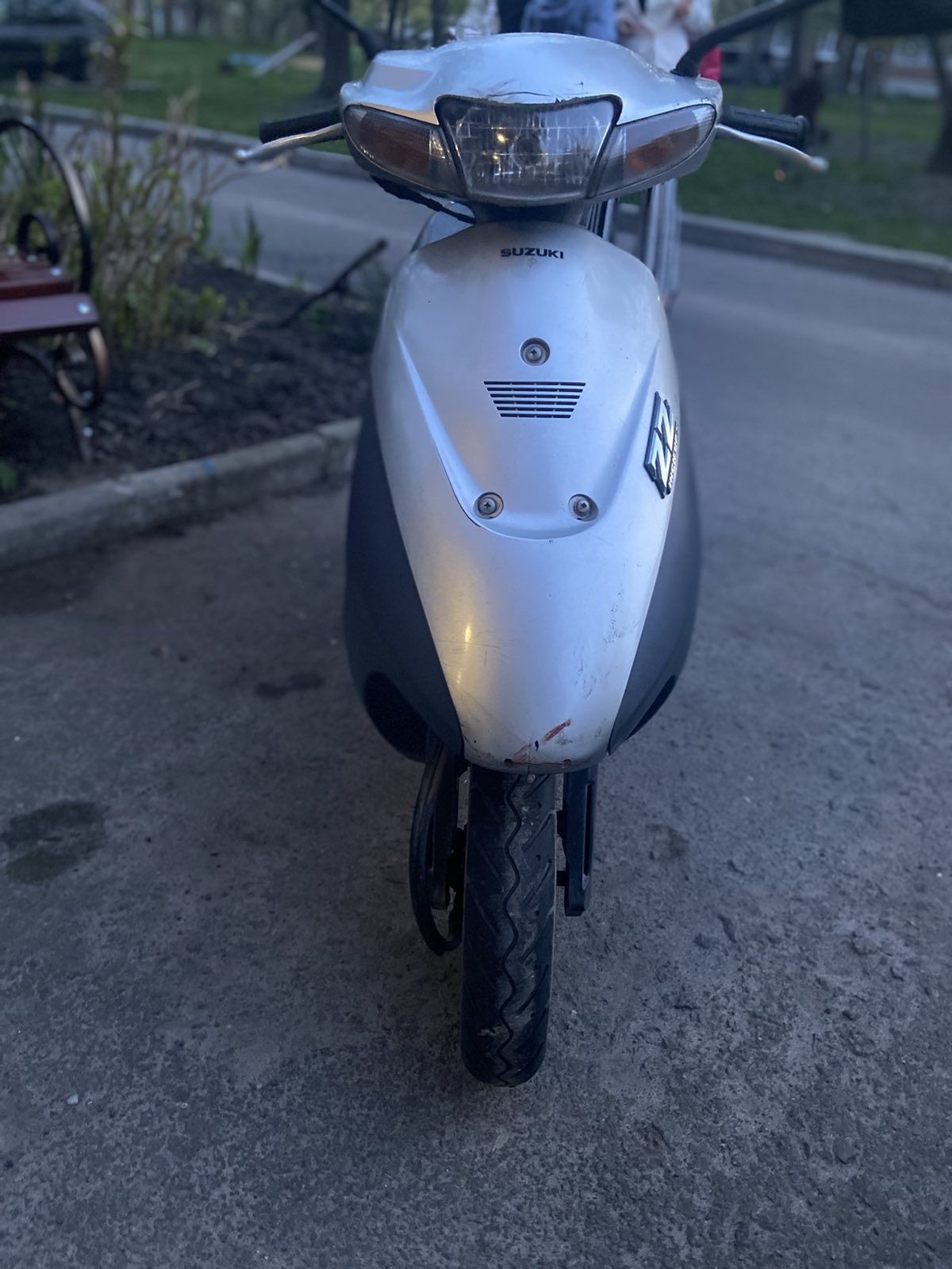 Скутер.  SUZUKI zz inch sport