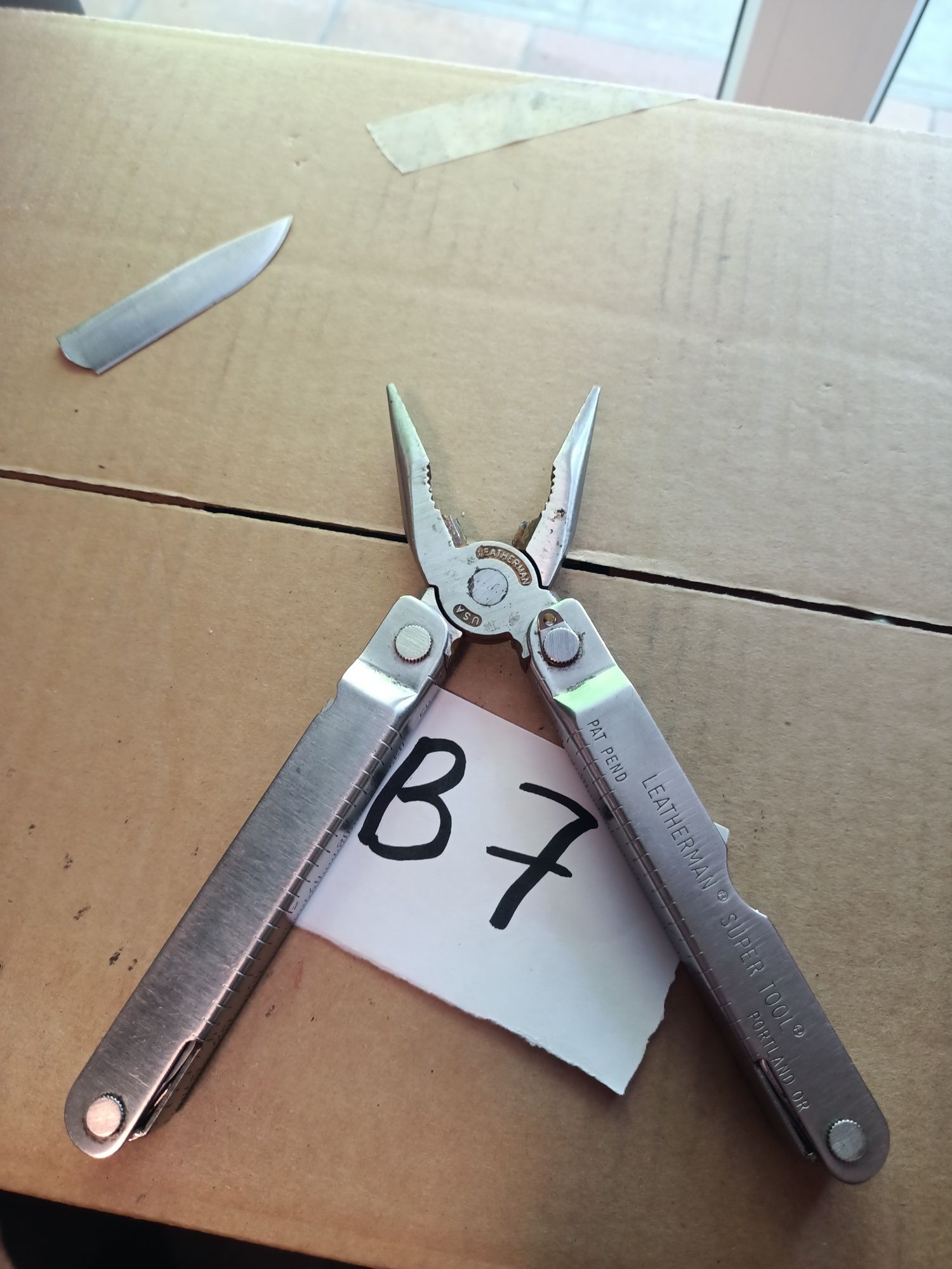 Мультитул Leatherman Super Tool під відновлення