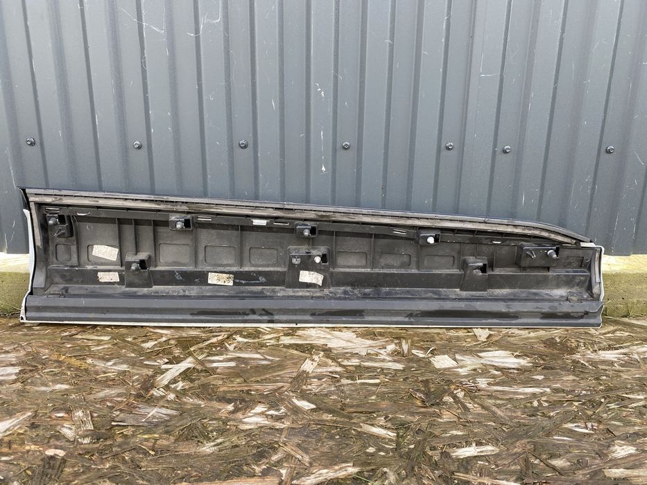 Накладка дверей передня ліва Audi Q7 II