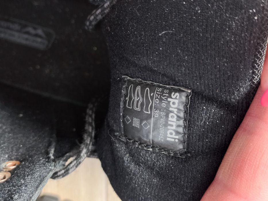 Buty zimowe chłopięce rozm 39, sprandi