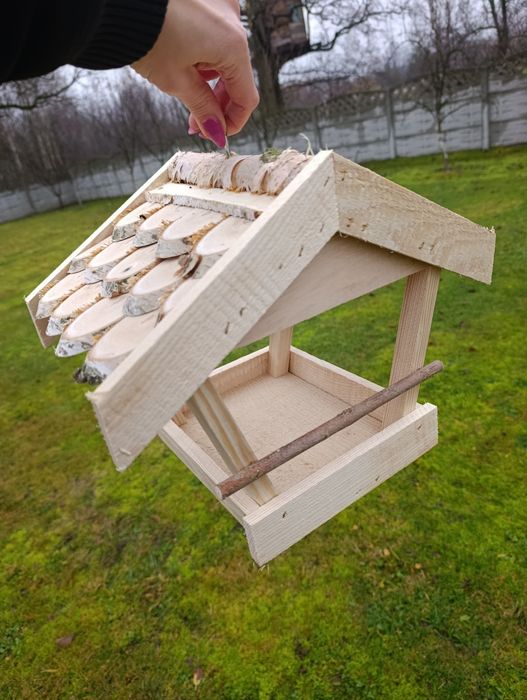 Karmnik dla ptaków brzozowy