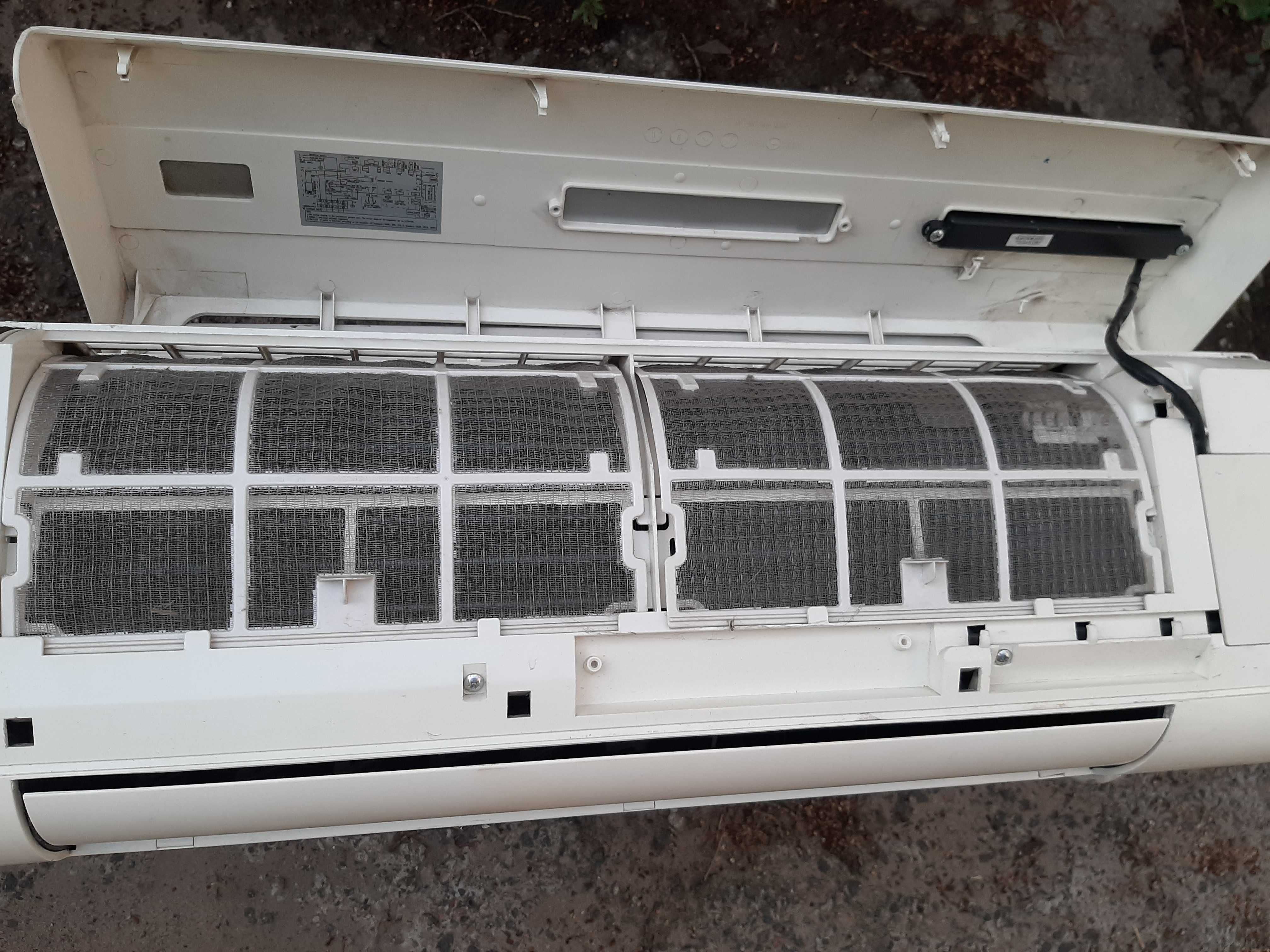 Кондиционер «Dekker DSH-135 R/L»