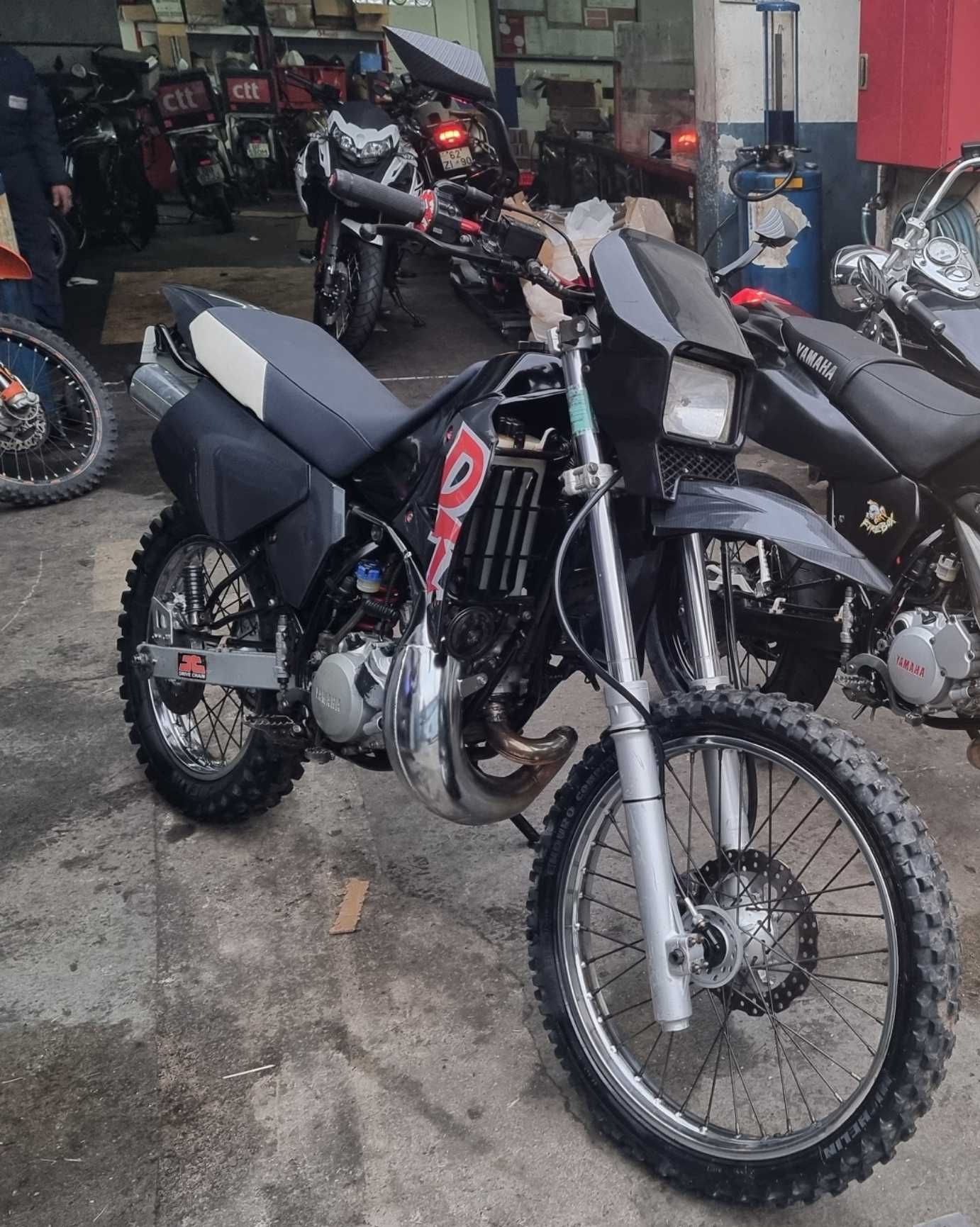 Troco Yamaha DT 125 R "Francesa" por Yamaha blaster 200 matriculada