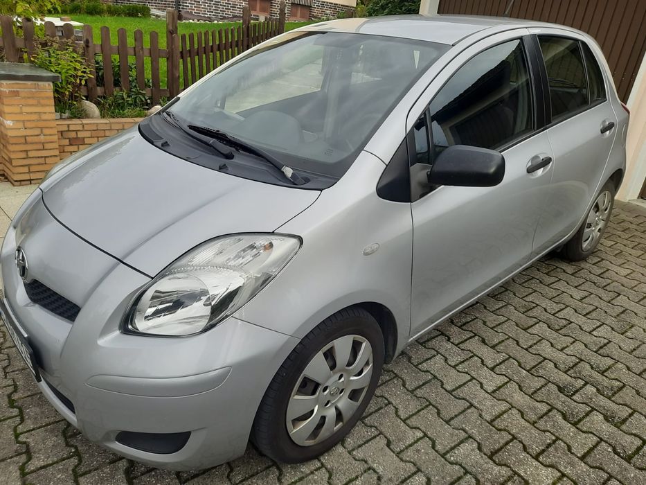 Toyota Yaris 1.33 benzyna 74 KW/ 101 KM 6 biegów 5 drzwi