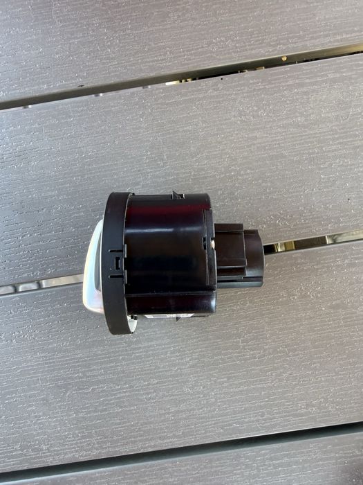 Перемикач світла фар оригінальний Volkswagen Jetta,Passat,Golf