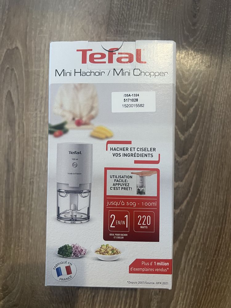 Nowy, nie otwierany rozdrabniacz, siekacz Tefal