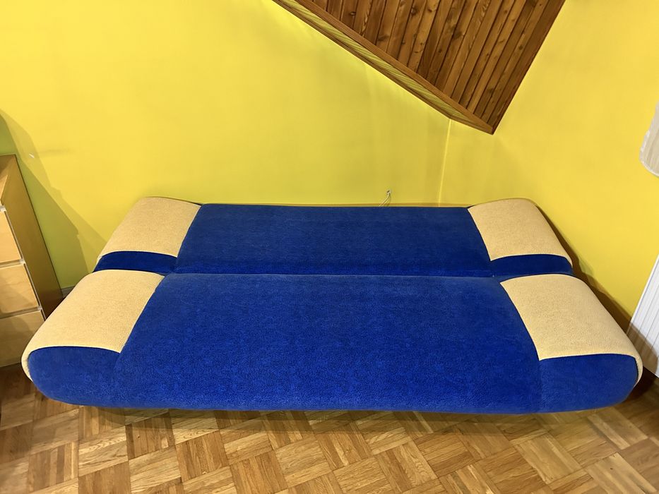 Zestaw wypoczynkowy wersalka rozkładana dwa bardzo wygodne fotele