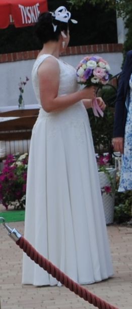 suknia ślubna 44