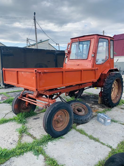 Продам трактор  Т-16
