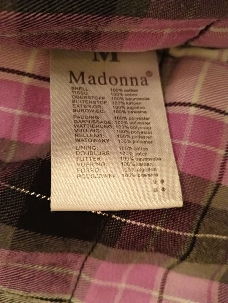 Madonna kurtka czarna długa z kapturem