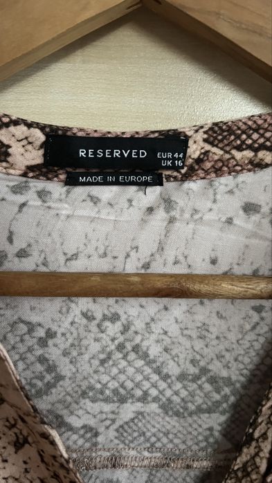 Bluzka w wężowy wzór Reserved roz. 44