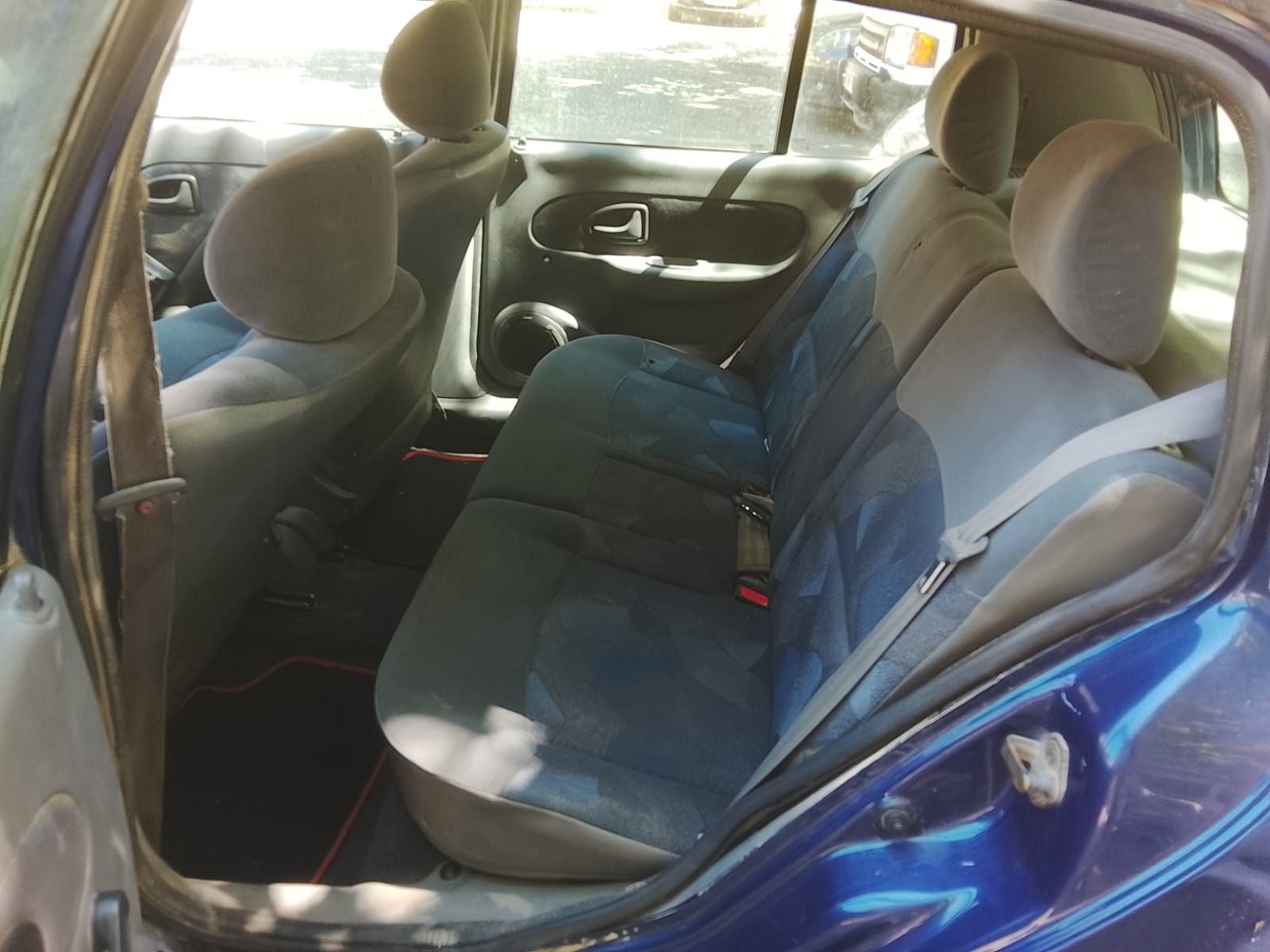 Carro Renault clio