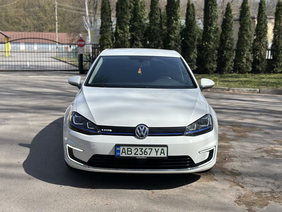 Оренда авто volkswagen e-golf 4500грн тиждень