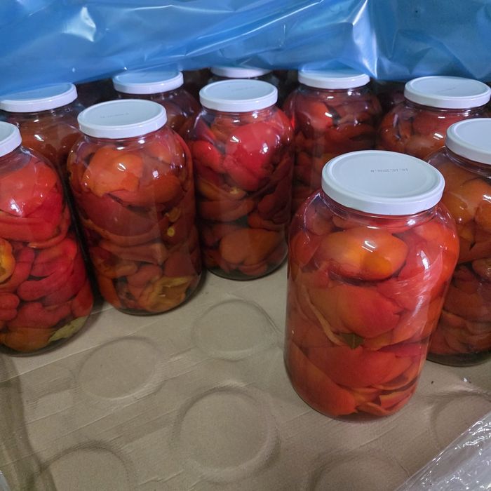 Papryka konserwowa, marynowana, czerwona. Polska