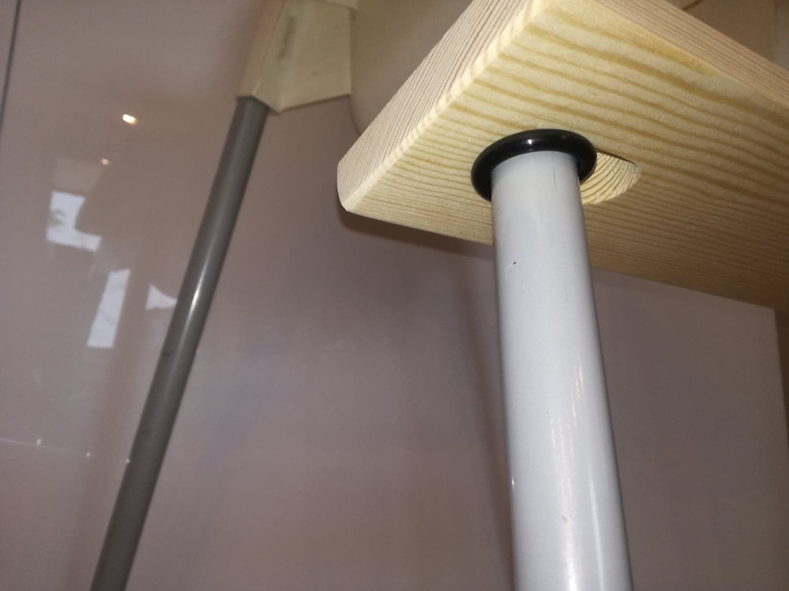 Dwa podnóżki do krzesełka Ikea antilop