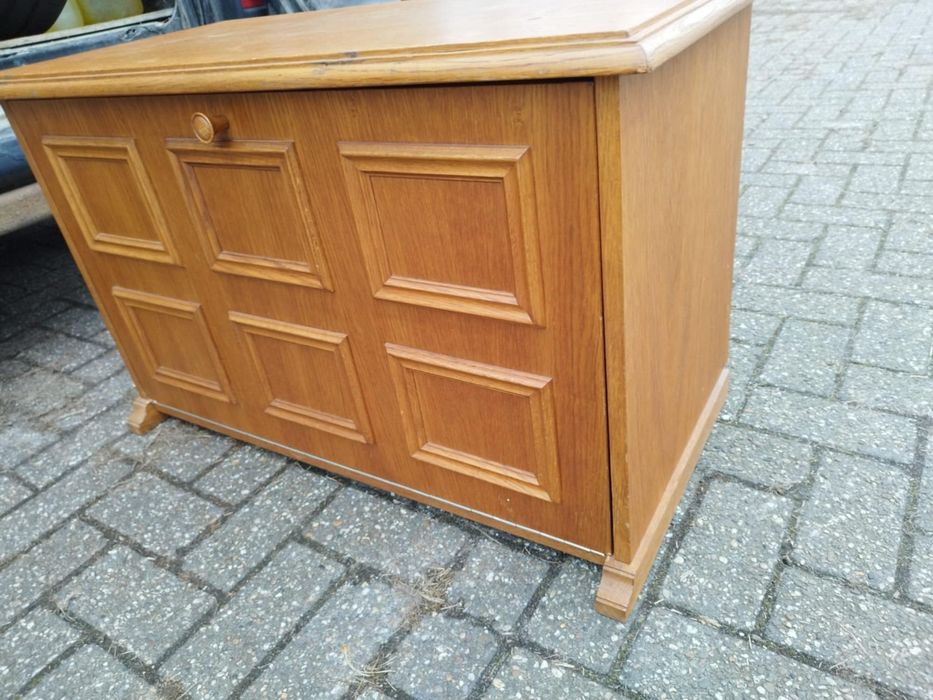 Dębowa szafka na buty