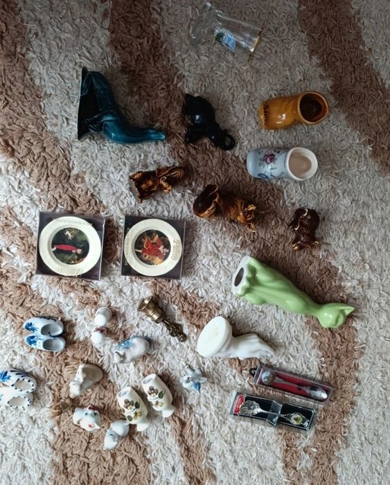 Figurki kolekcjonerskie różne ceny od 10 zł
