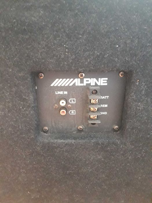 Subwoofer Alpine 700W