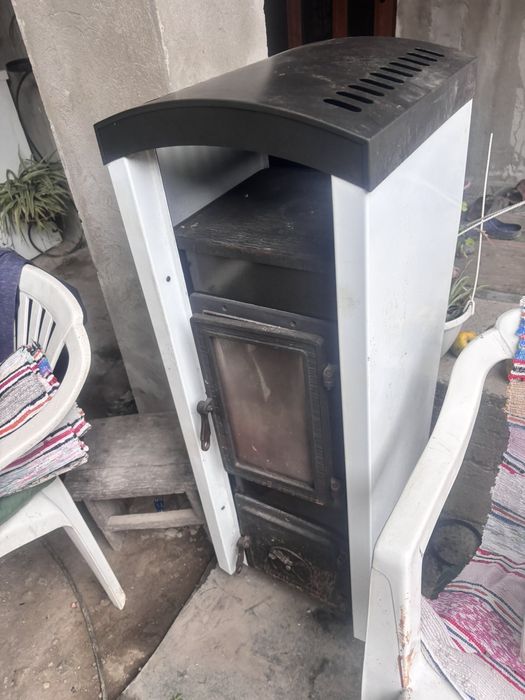 Камін-піч , буржуйка , камін на дрова