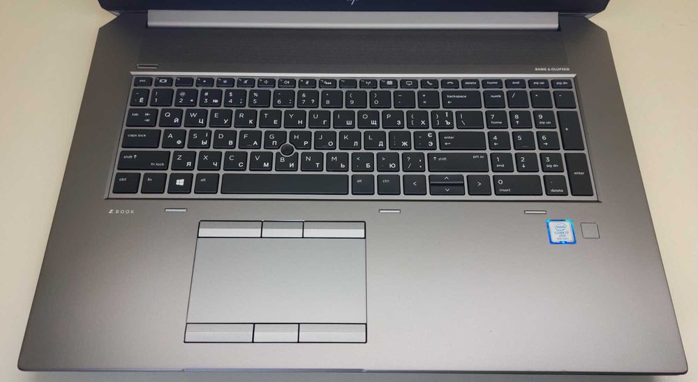 Ноутбук-робоча станція HP Zbook 17g6 i7-9850H/16g/512g/17.3 HD+/WIN 11