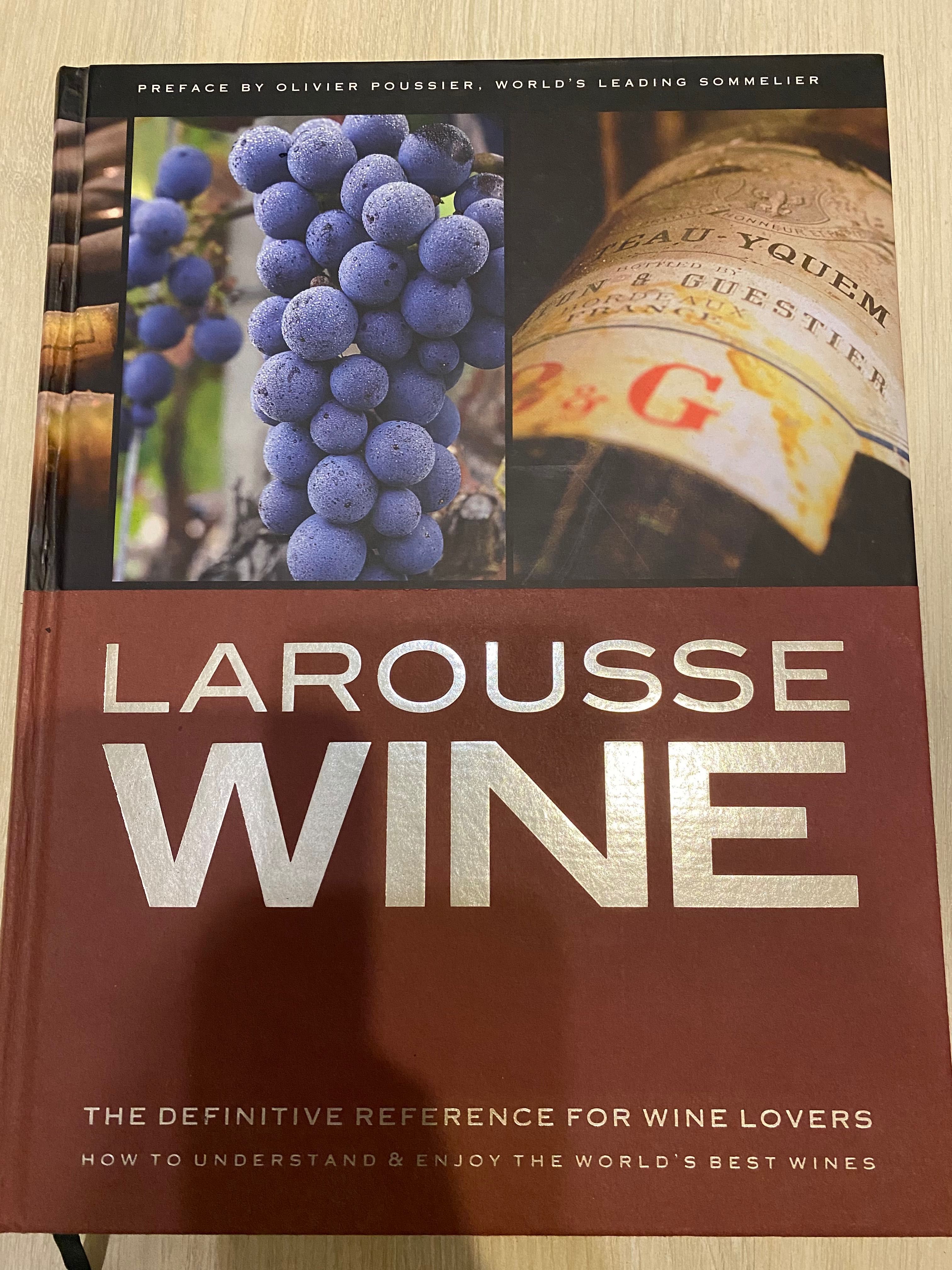 Книга про вино Larousse Wine