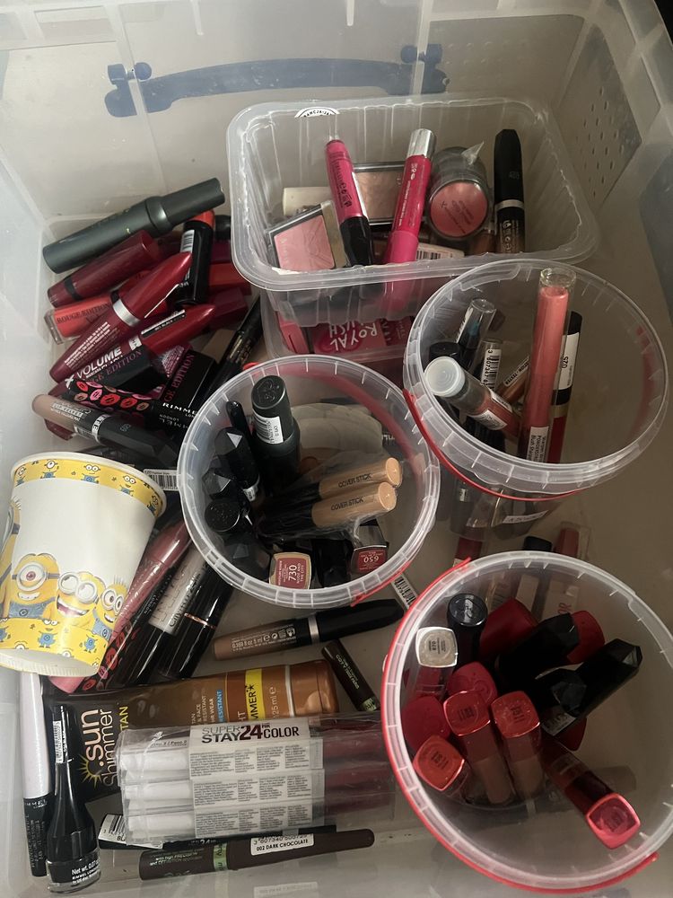 Kosmetyki do makijażu Rimmel