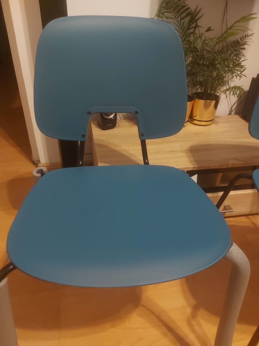 Biurowe Nowe Duńskie Krzesła Fritz Hansen 2szt Atestowane