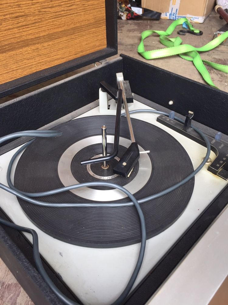 Stary gramofon HMV 2040 Angielski