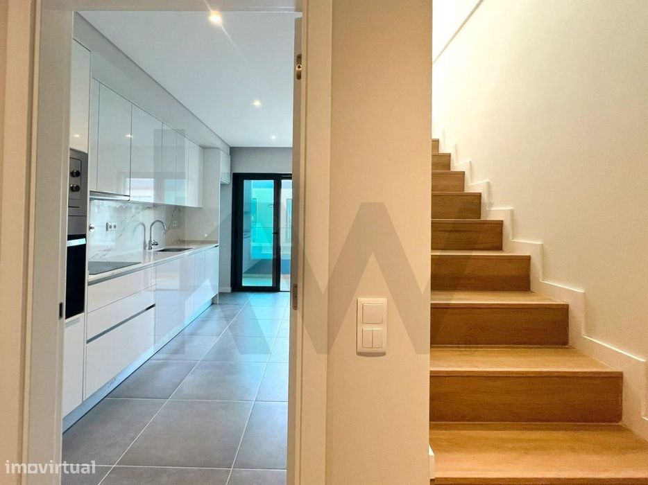 Faro| T3 | Montenegro| Garagem| Arrecadação| Terraço