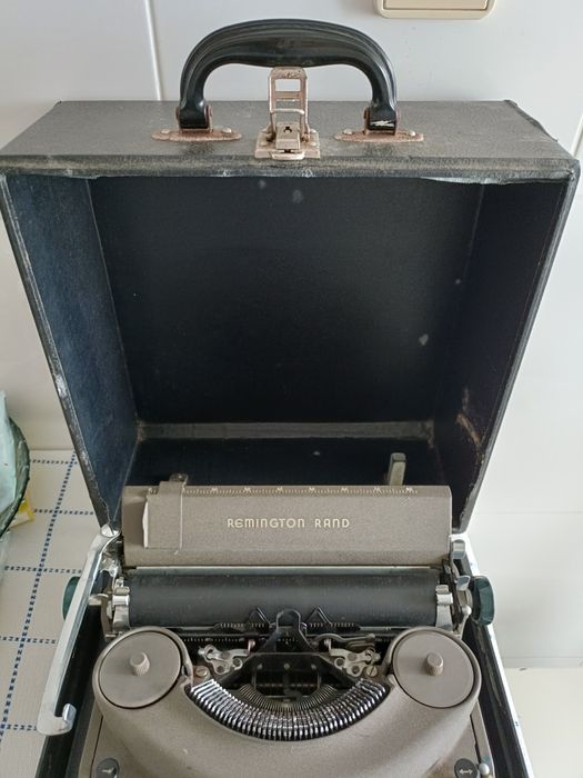 Máquina de escrever