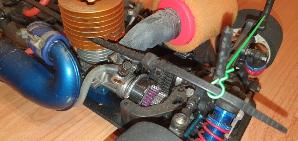 Carro telecomandado RC nitro tc3