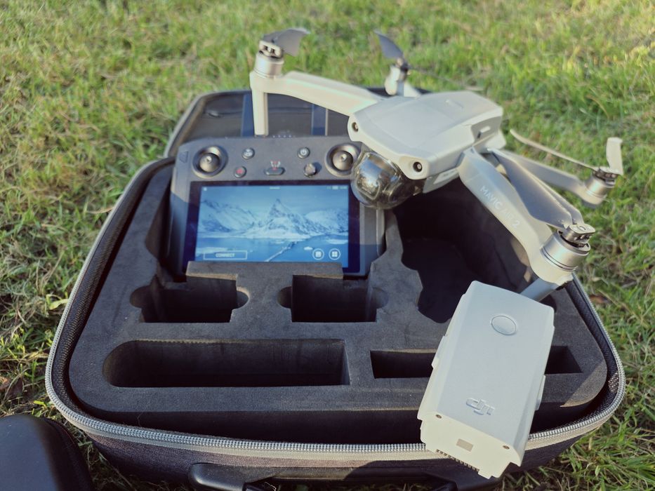 DJI Mavic Air 2 + DJI Smart Controller + 2 baterie + ładowarka