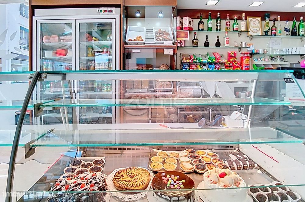 Pastelaria/Padaria no centro de Anadia