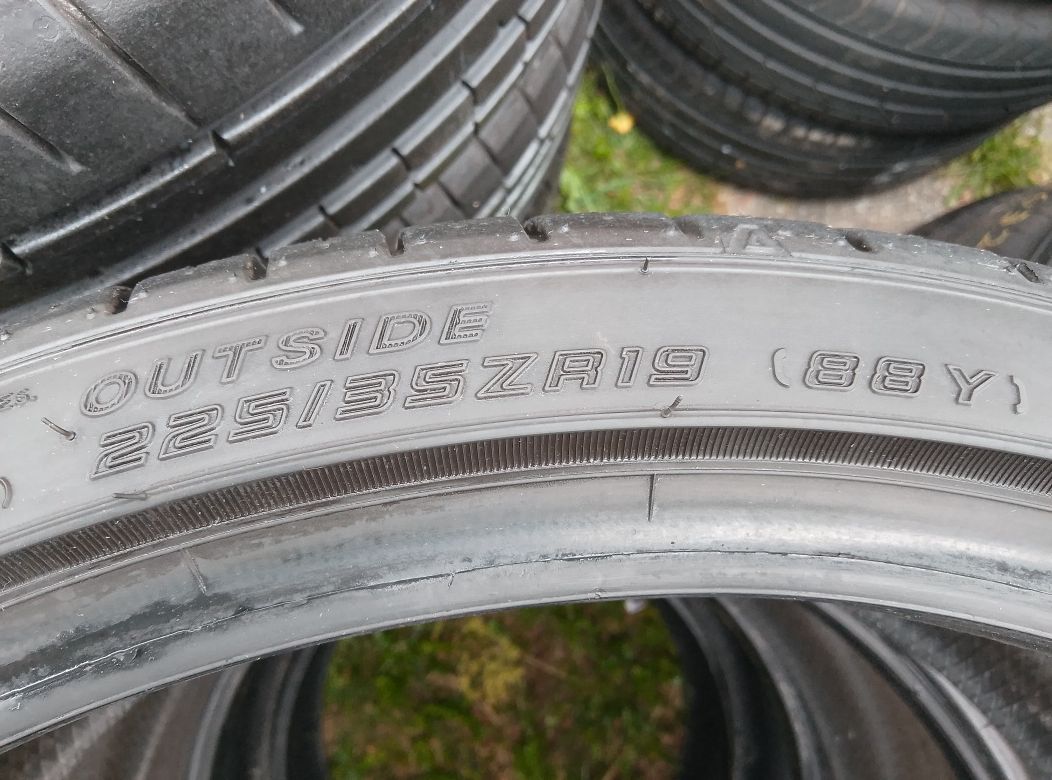 2 x opony Falken Azenis FKS10 225/35 R19 88Y