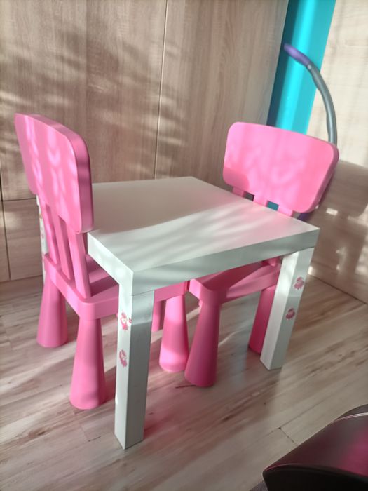 Stolik i krzesełka mamut