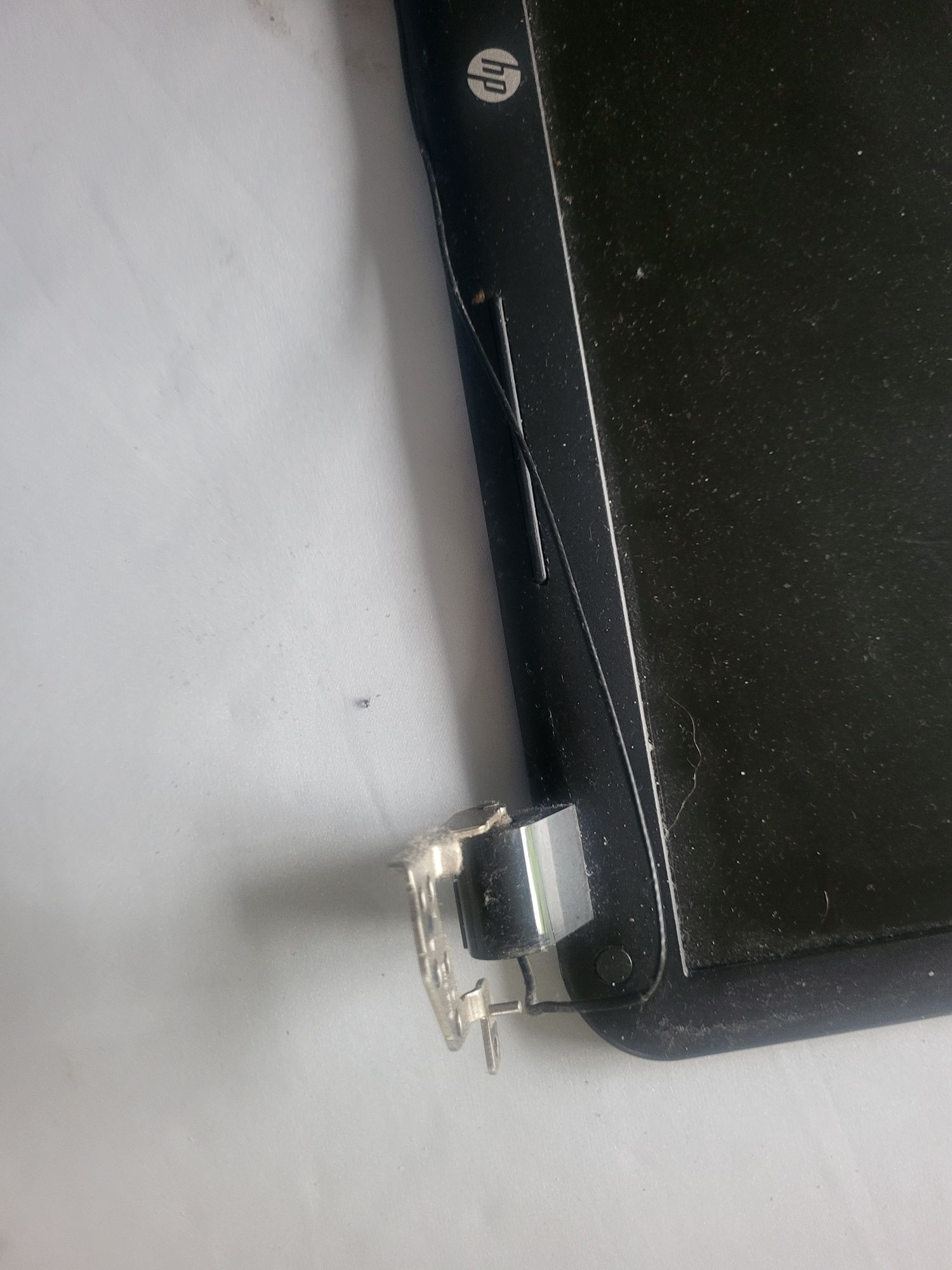 Sprzedam sprawną klapę matrycy do laptopa HP 250 G2